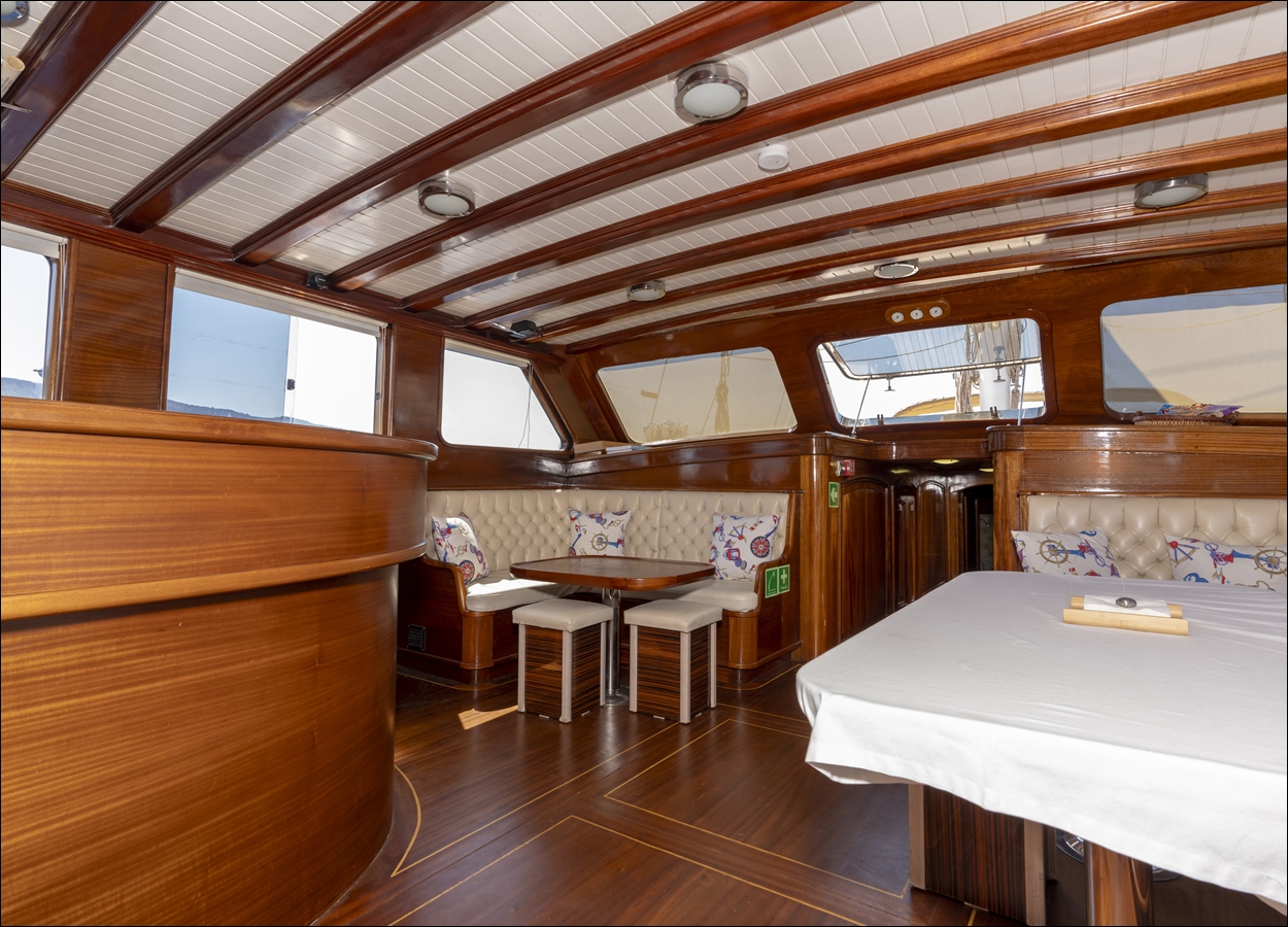 FURKAN III -DORİS ( LUX YACHT)